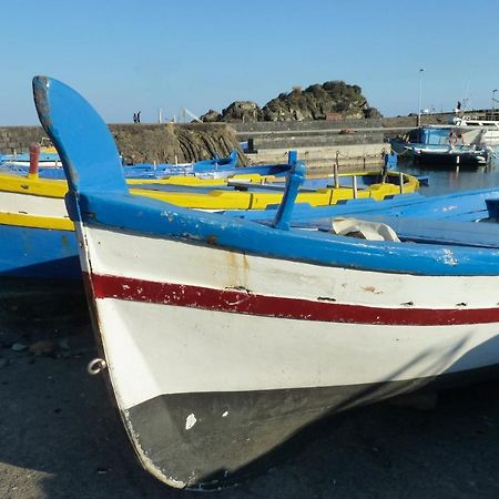 Apartamento Sea Breeze Acitrezza Aci Castello Exterior foto