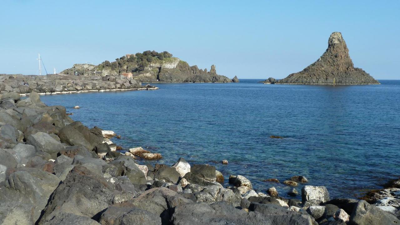 Apartamento Sea Breeze Acitrezza Aci Castello Exterior foto