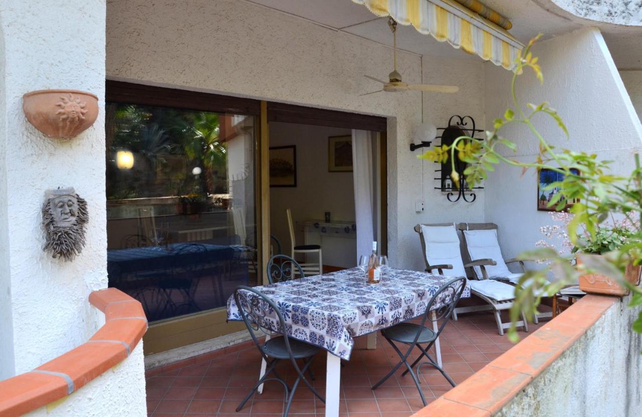 Apartamento Sea Breeze Acitrezza Aci Castello Exterior foto