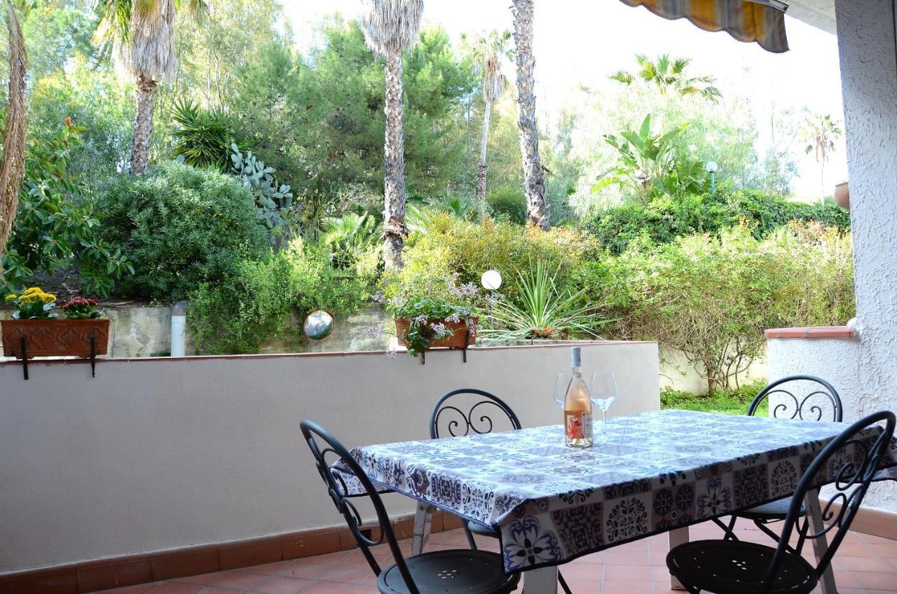 Apartamento Sea Breeze Acitrezza Aci Castello Exterior foto