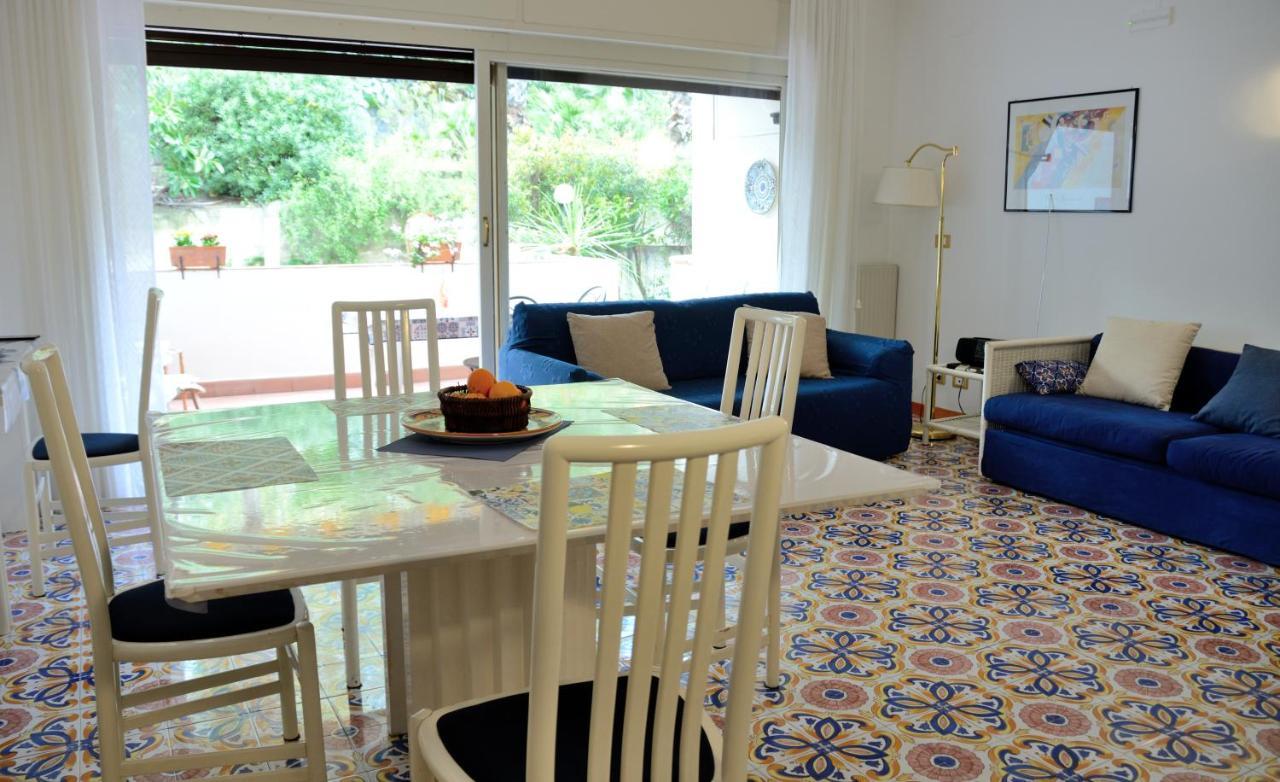 Apartamento Sea Breeze Acitrezza Aci Castello Exterior foto